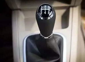 汽车空挡油耗多少合适